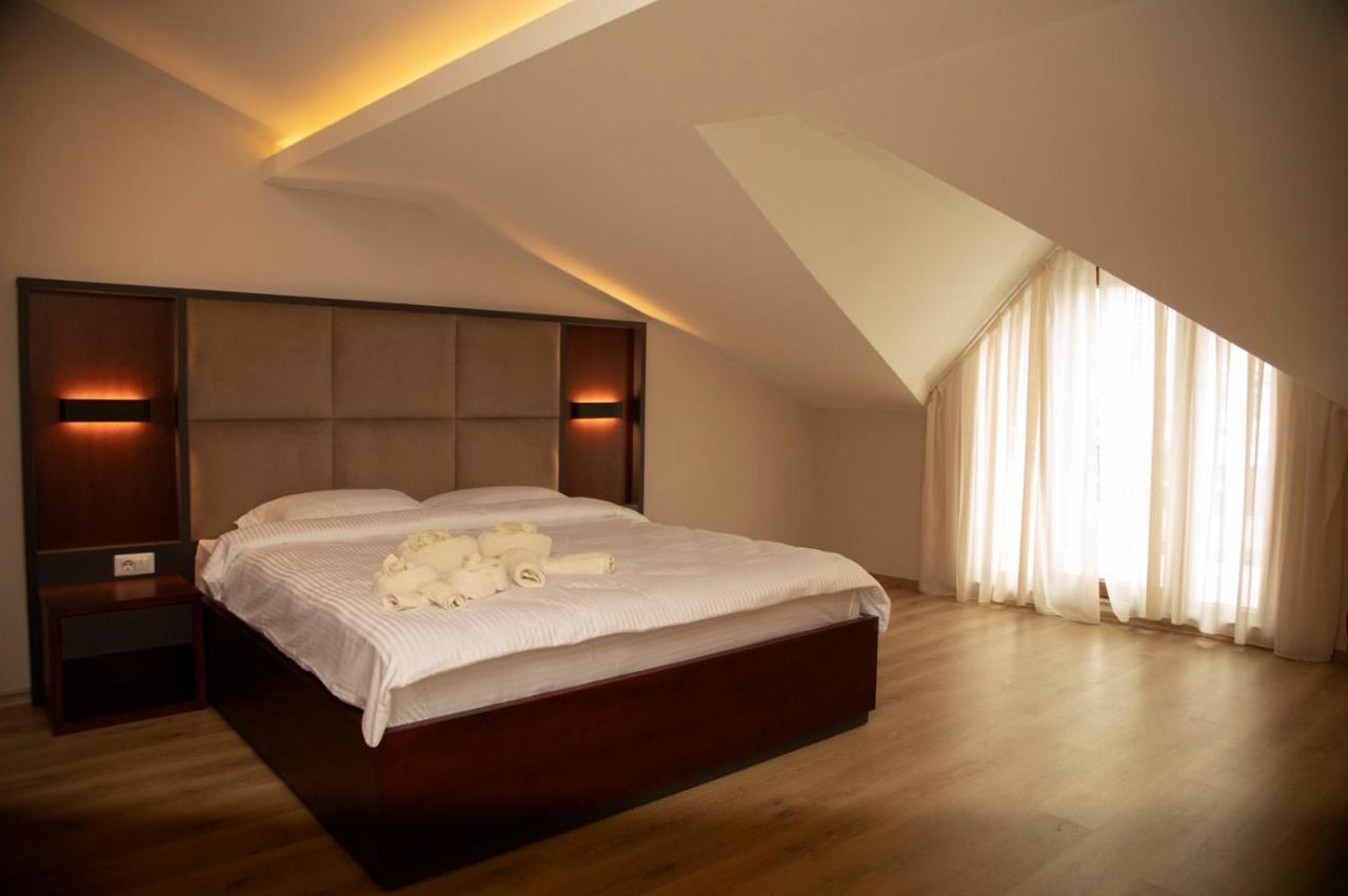 Hotel Oferta Prizren Buitenkant foto