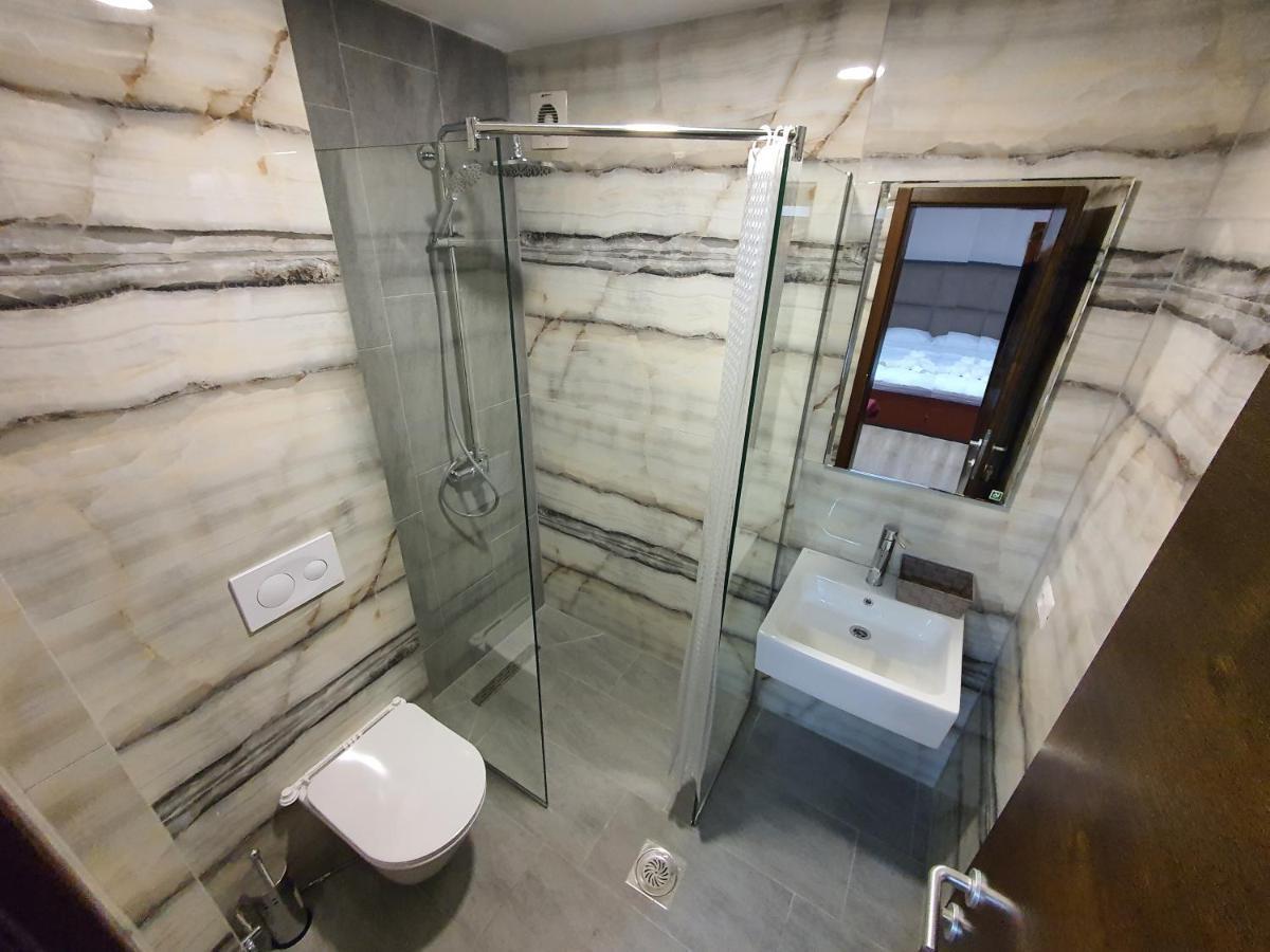 Hotel Oferta Prizren Buitenkant foto